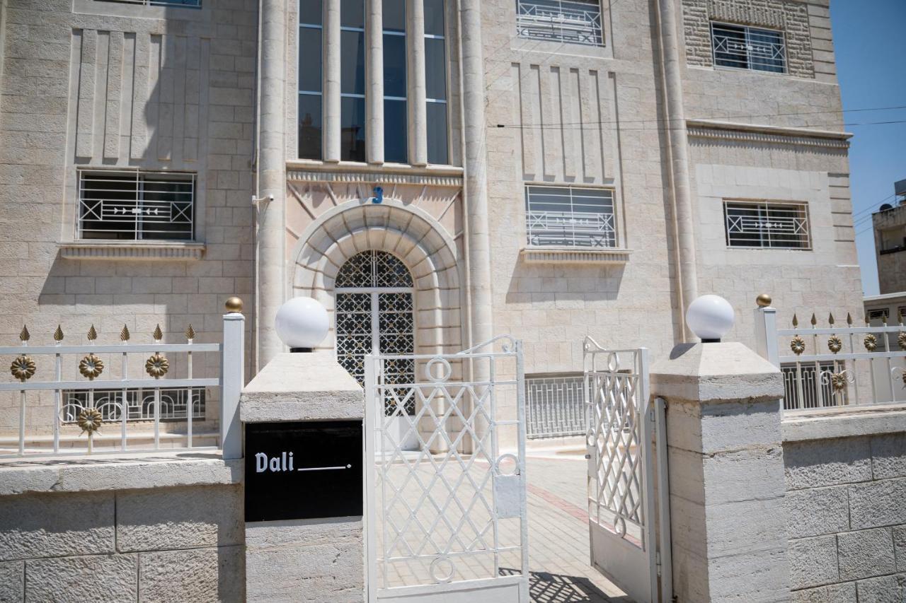 Hotel Dali House 3*