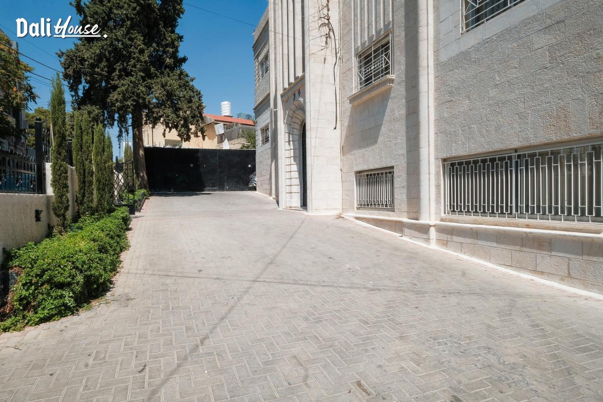 Hotel Dali House 3*